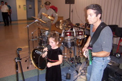 taylor_sings3